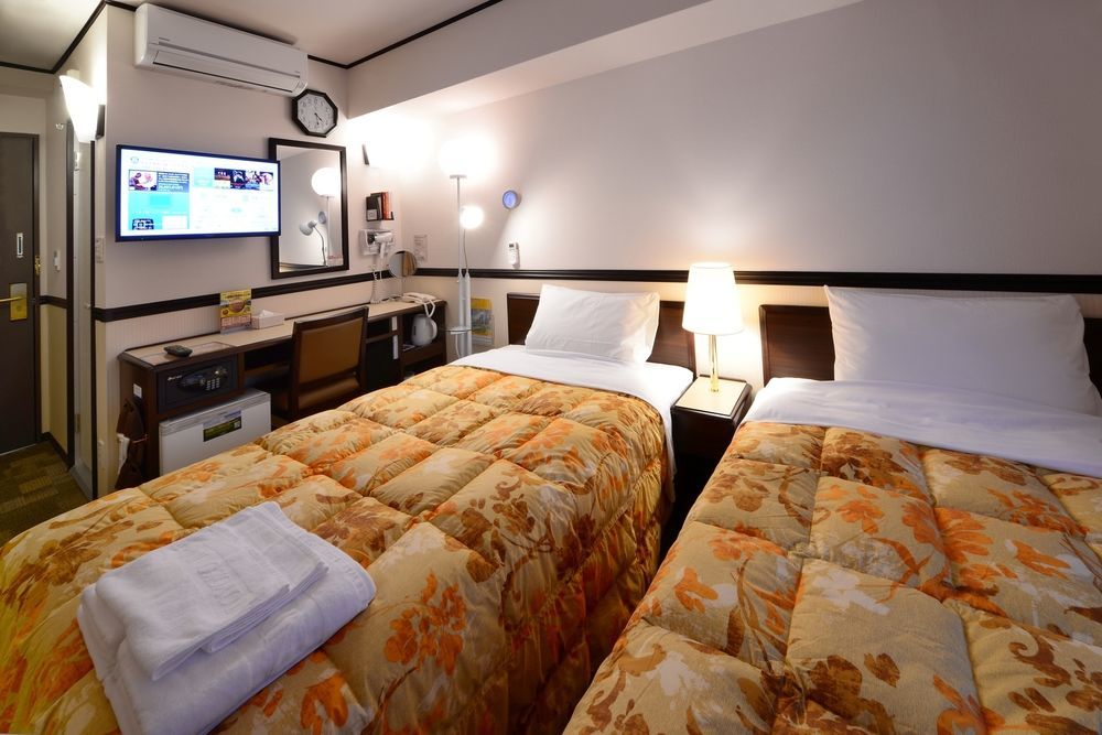 Toyoko Inn Tokyo Seibu Ikebukuro Sen Higashi Kurume Eki Nishi Guchi Buitenkant foto