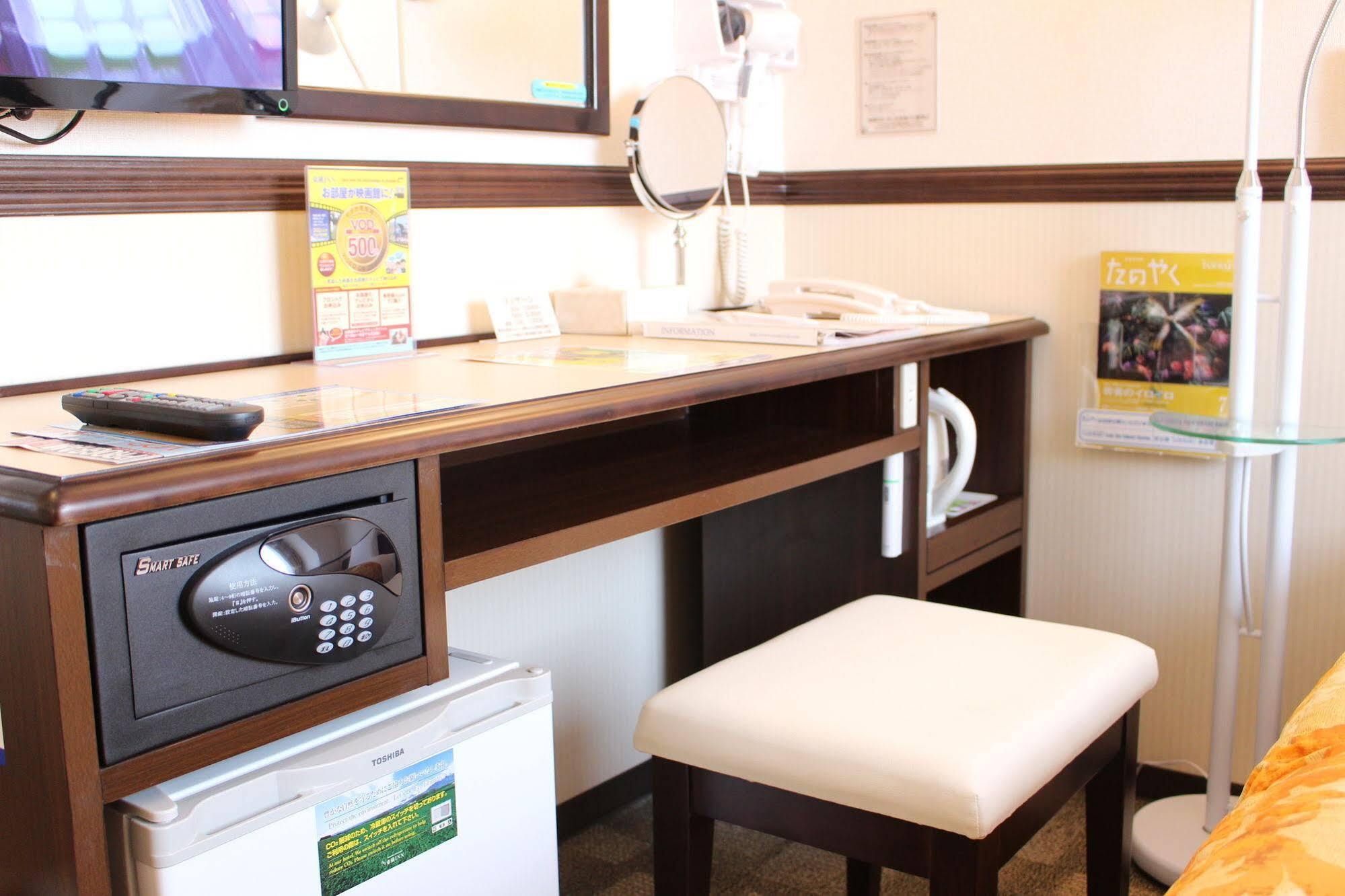 Toyoko Inn Tokyo Seibu Ikebukuro Sen Higashi Kurume Eki Nishi Guchi Buitenkant foto